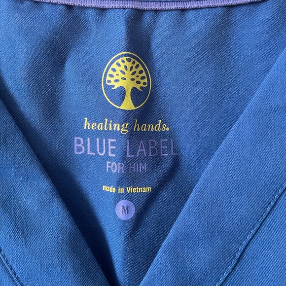 Healing hands Blue Label Scrub Tops - Picture 2 of 4